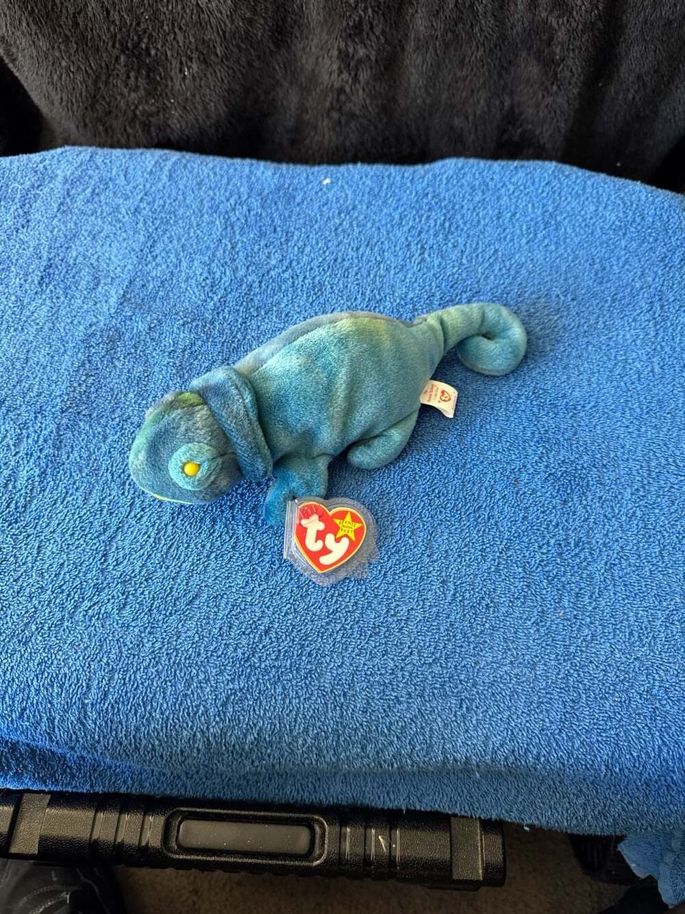 VINTAGE HISSY THE SNAKE BEANIE